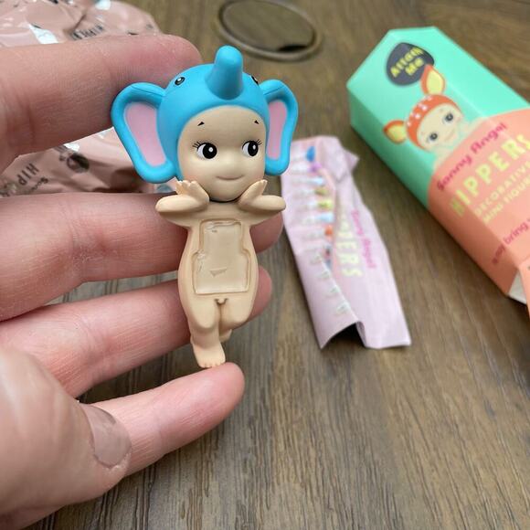 Sonny Angel Hippers Elephant mini figure collectible attach me - Picture 3 of 9